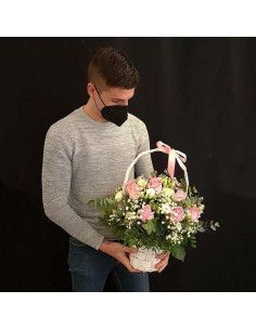 Cesta de Flores con Rosas Vienna | Floristería Mallorca 2
