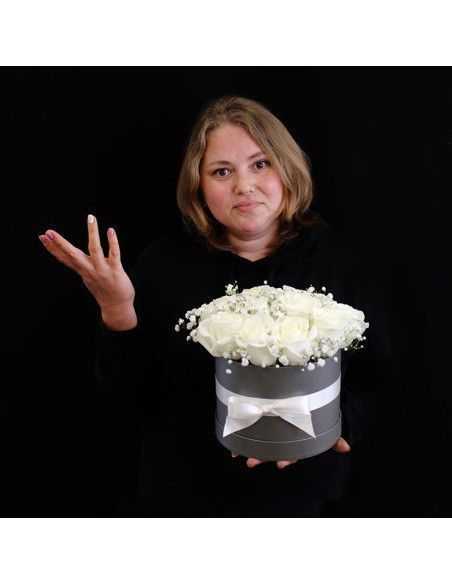 Schachtel mit weißen Rosen - Mallorca Florist