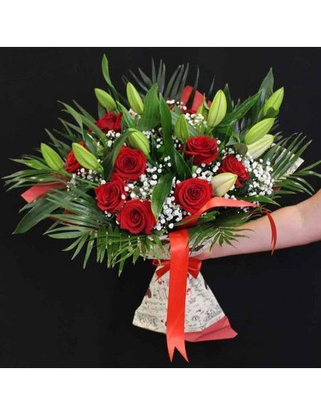 Red roses and white lilies - Mallorca Florist