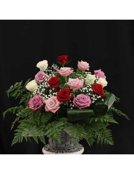 Basket of assorted roses - Mallorca Florist