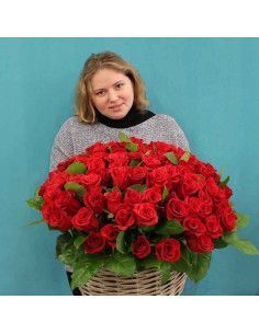 Cesta de Mimbre con Rosas | Floristería Mallorca 2