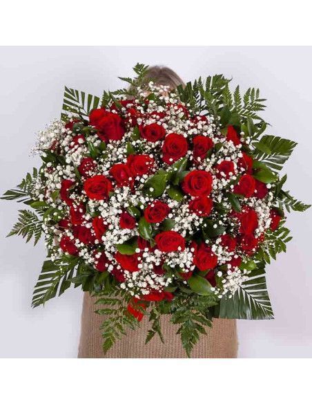 Ramo de rosas rojas ( de 26 a 50 rosas)