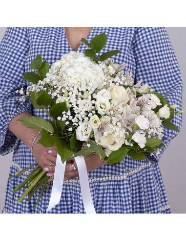 Ramo "Praga" - Hortensias, Rosas y Alstroemerias | Floristería Mallorca