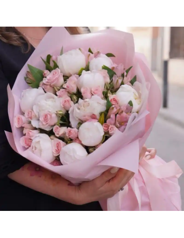 Peonies, Spray Roses & Alstroemerias Pastel Pink | Mallorca