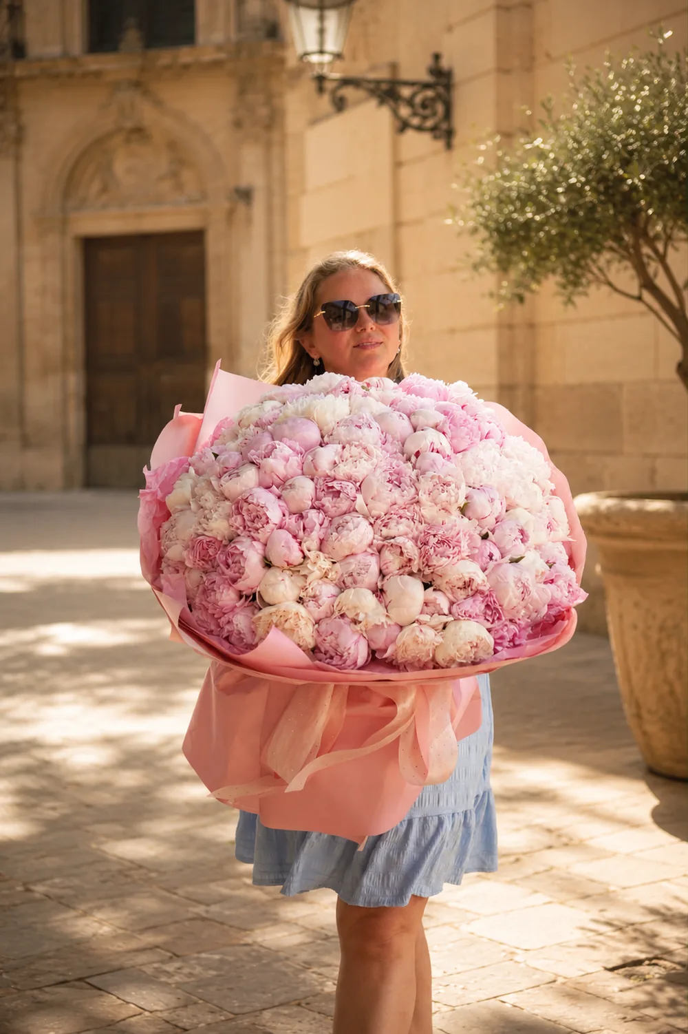 El Gran Ramo de Peonías de Caterina Flowers en el casco antiguo de Palma