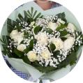 Букеты белых роз